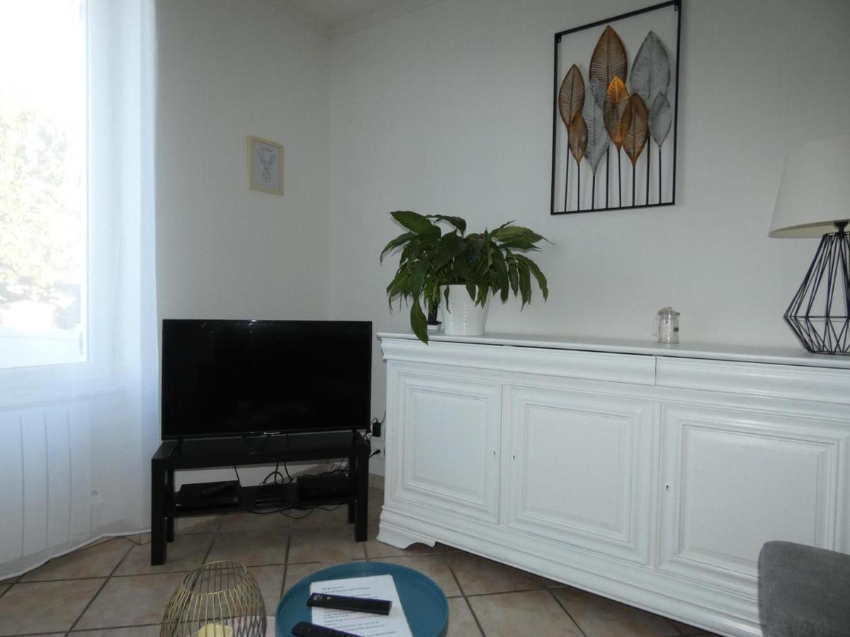 Gite De L Epinette Commentry Exterior foto